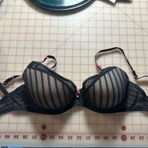 Betsy Johnson 30DD bra